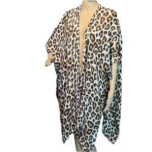 💰BOGO FREE Sonoma Free Size Leopard Print Lightweight Wrap or Coverup